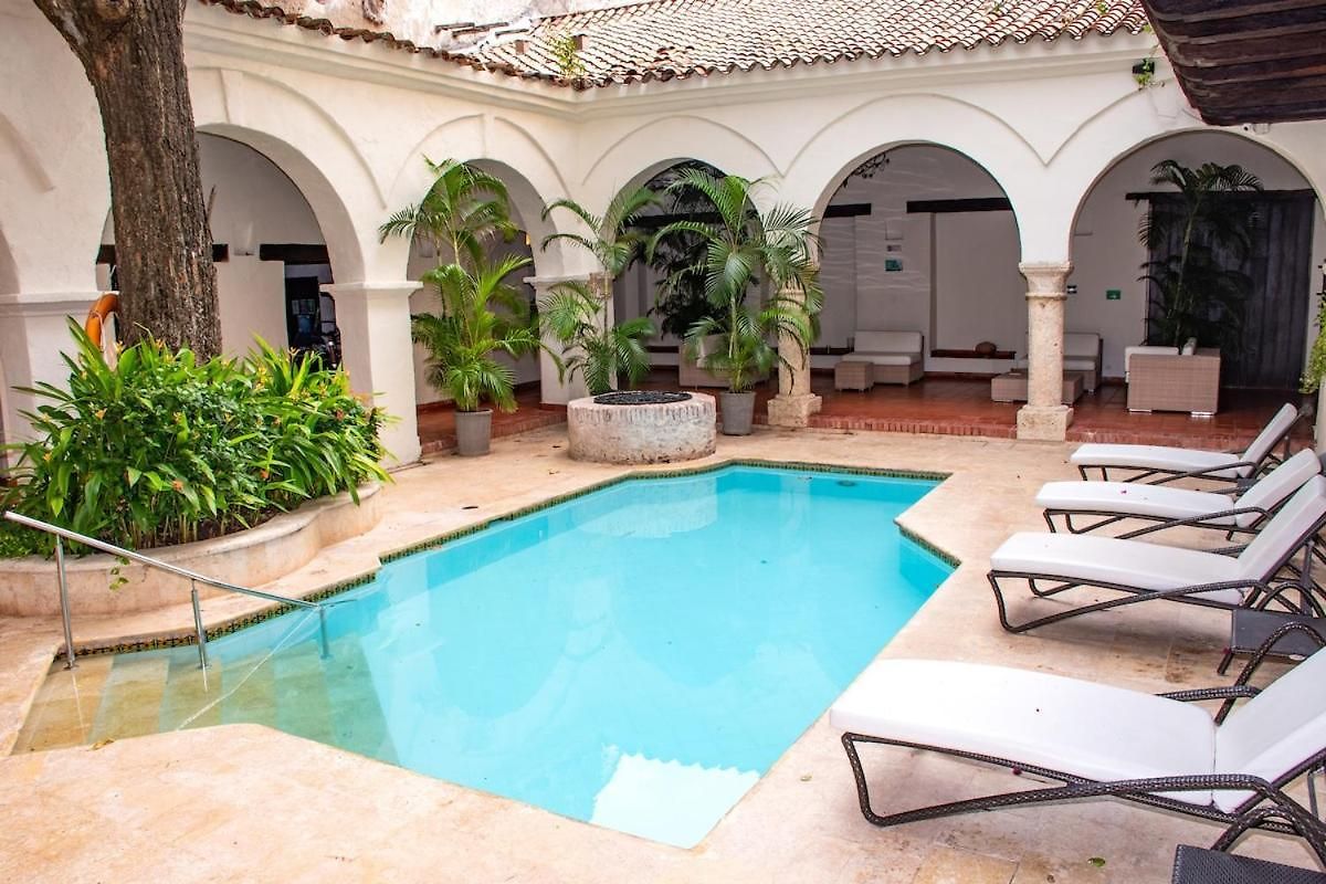 Estudio Colonial Con Balcón, Plaza Santo Domingo Con Piscina Cartagena