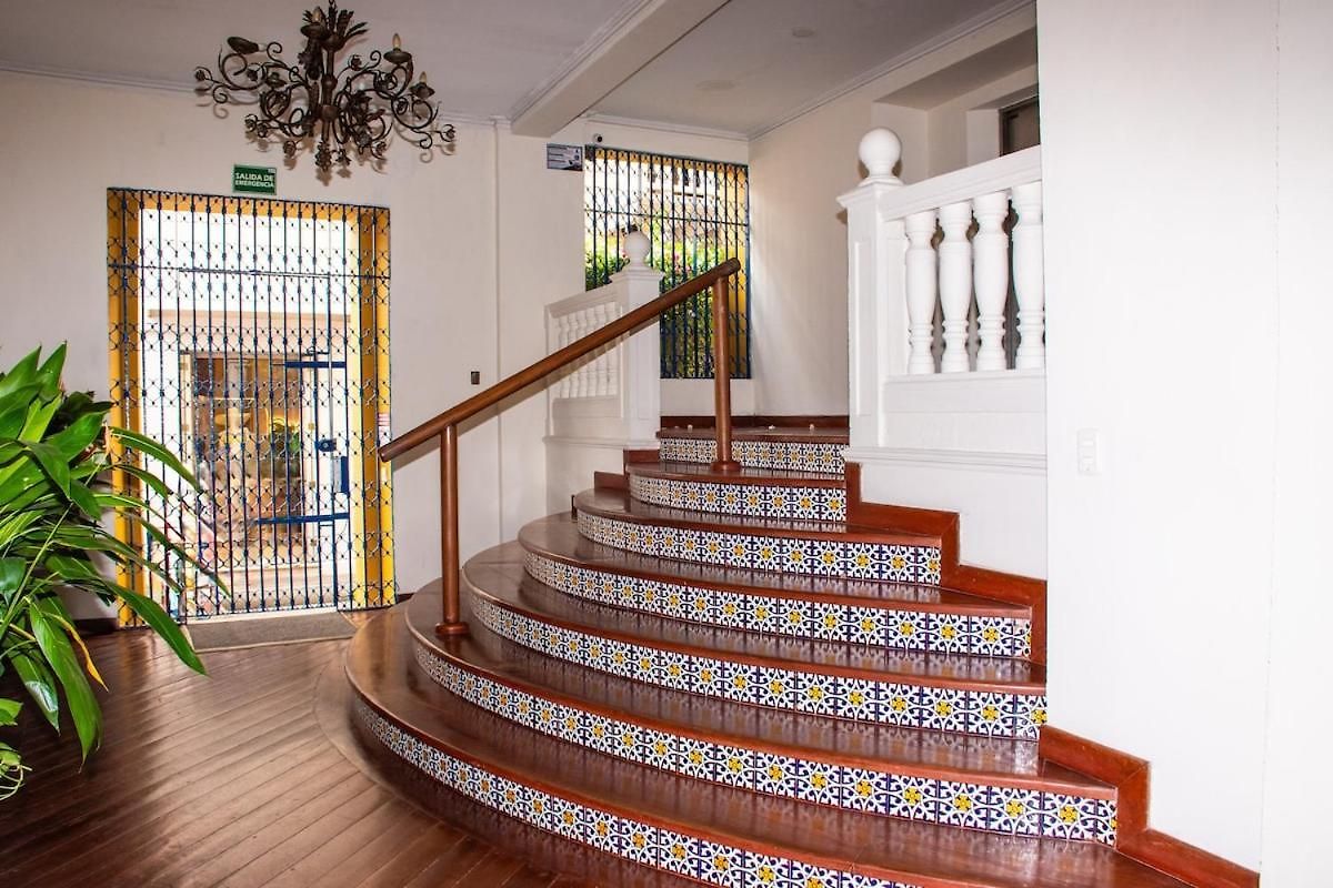 Estudio Colonial Con Balcón, Plaza Santo Domingo Con Piscina *
