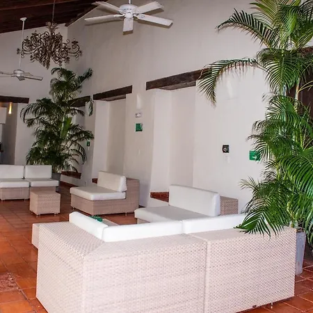 Apartamento Estudio Colonial Con Balcón, Plaza Santo Domingo Con Piscina Cartagena